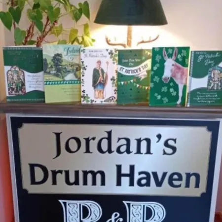 Bed & Breakfast Jordan's Drum Haven B&b, Knock 5*