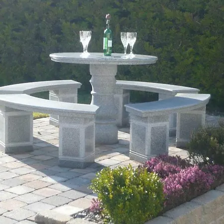 Bed & Breakfast Jordan's Drum Haven B&b, Knock 5*