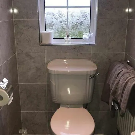 לינה וארוחת בוקר Jordan's Drum Haven B&b, נוק